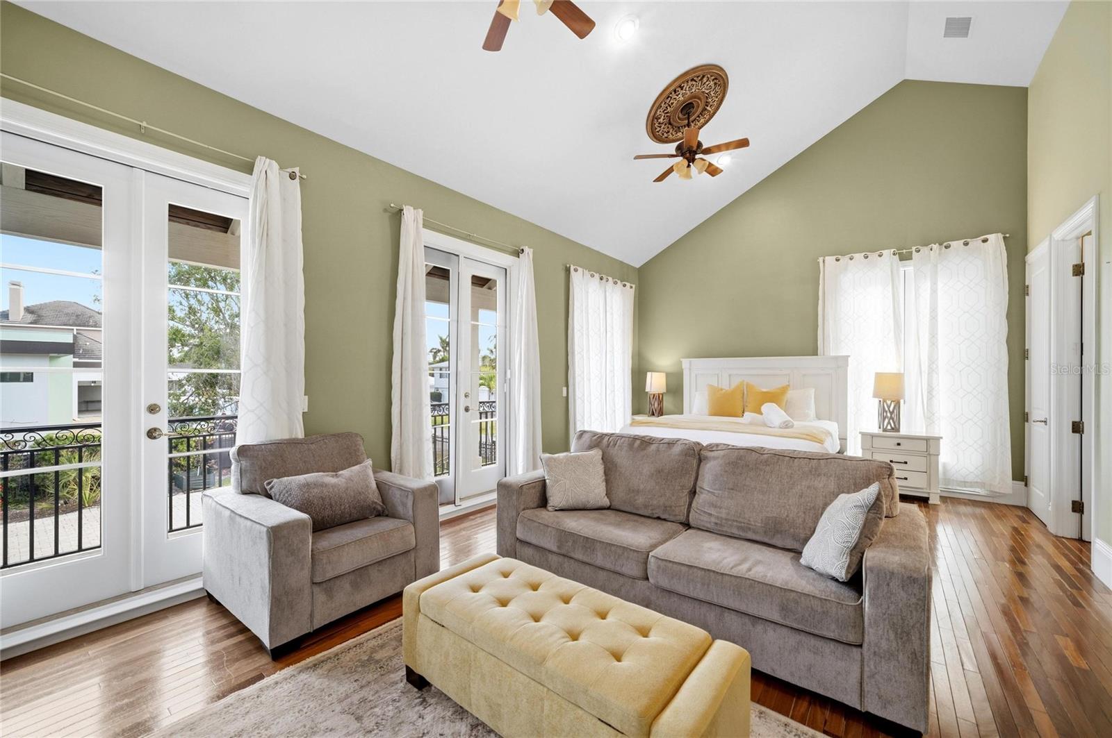 PINE SHORES ESTATE 7TH SEC - Residential