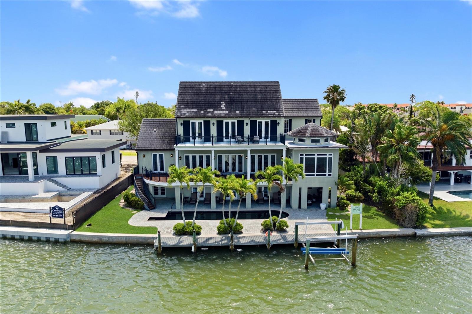 PINE SHORES ESTATE 7TH SEC - Residential
