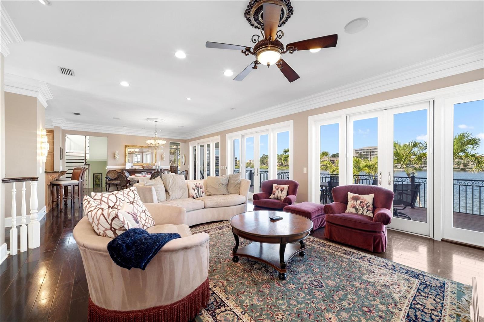 PINE SHORES ESTATE 7TH SEC - Residential