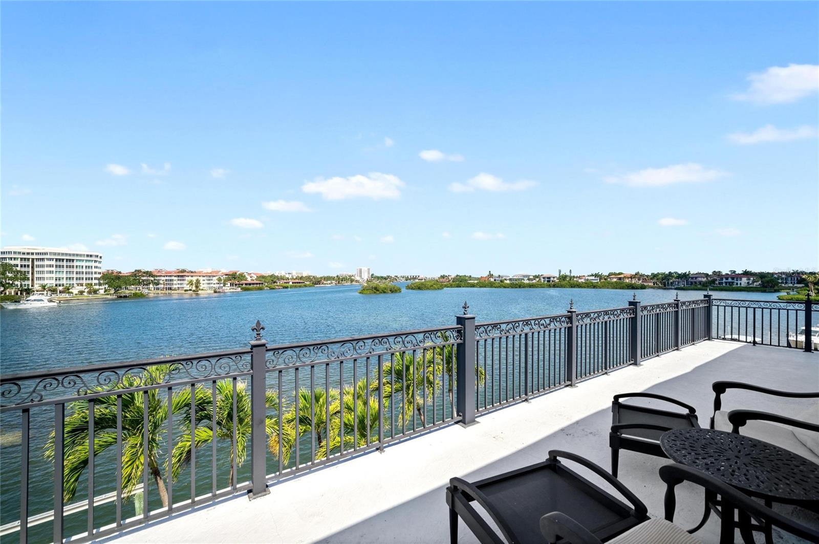 PINE SHORES ESTATE 7TH SEC - Residential