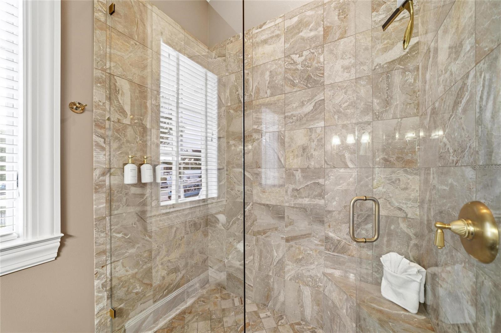 PINE SHORES ESTATE 7TH SEC - Residential