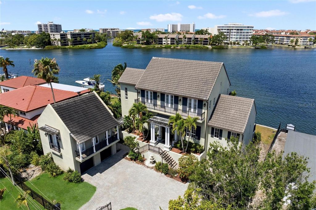 Photo of 6438 Hollywood Boulevard, Sarasota, FL 34231 (MLS # A4693913)
