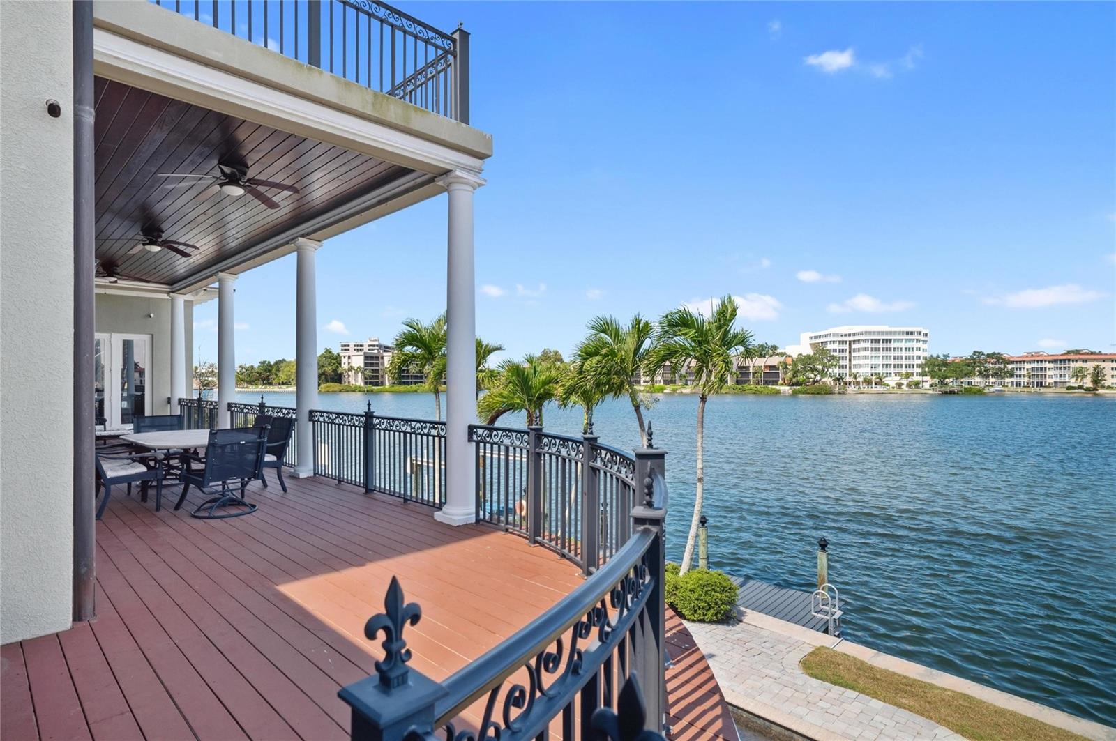 PINE SHORES ESTATE 7TH SEC - Residential