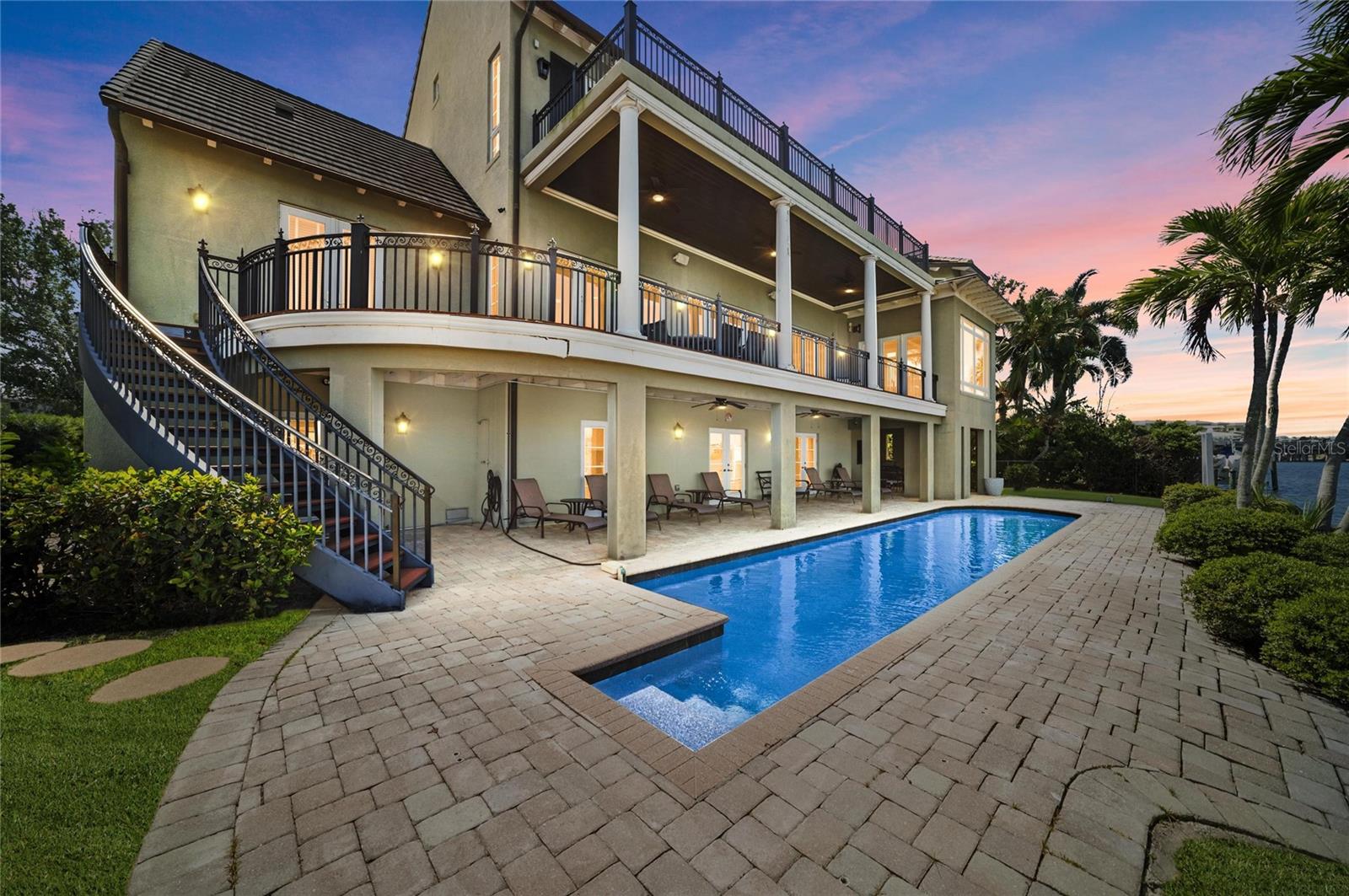 PINE SHORES ESTATE 7TH SEC - Residential