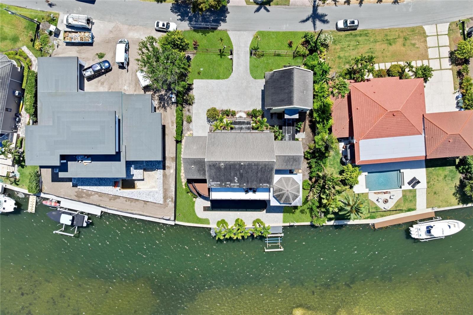 PINE SHORES ESTATE 7TH SEC - Residential