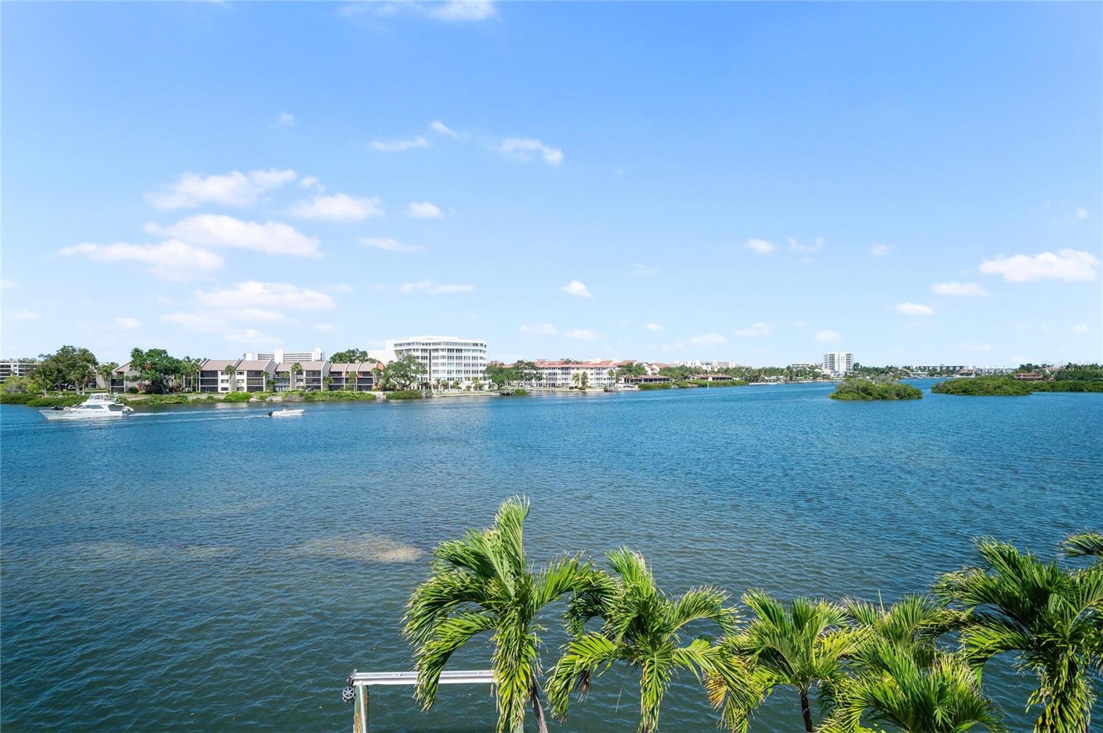 PINE SHORES ESTATE 7TH SEC - Residential
