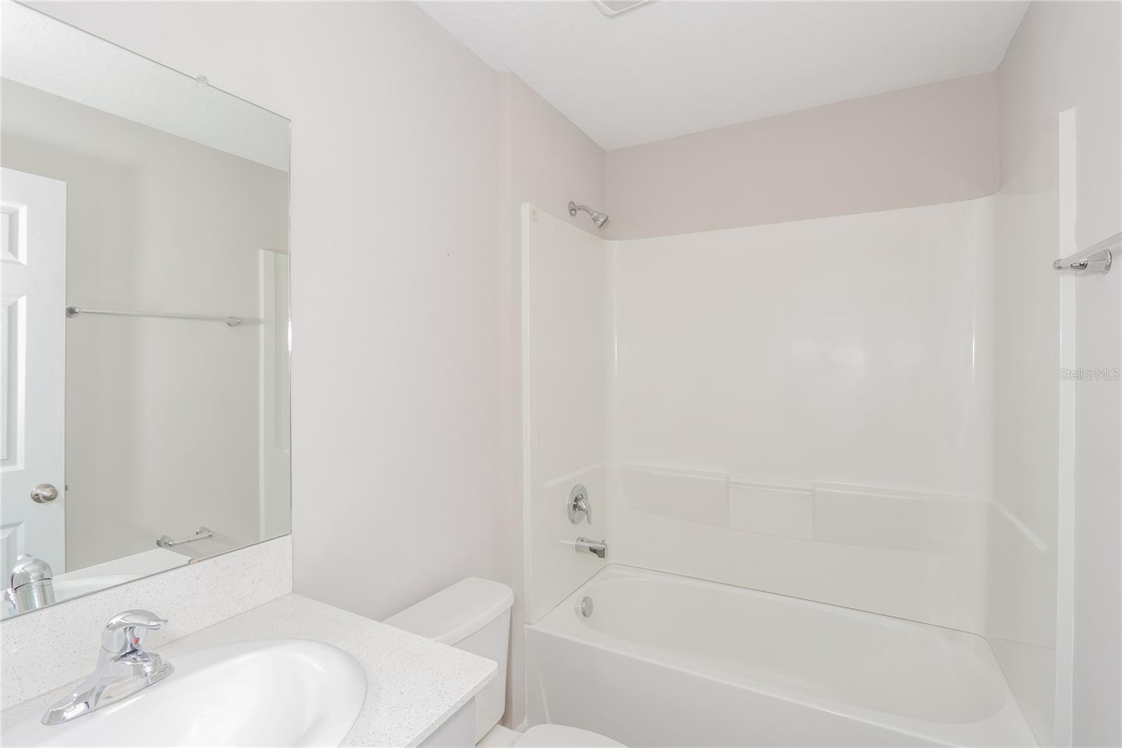 RIVERSTONE PH 2 - Residential Lease