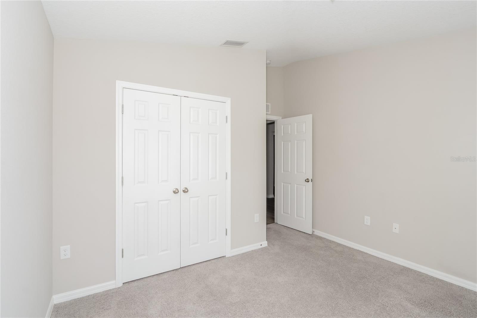 RIVERSTONE PH 2 - Residential Lease