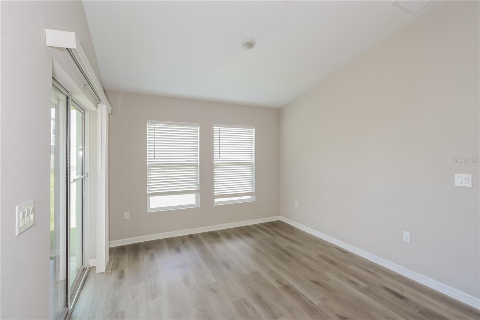 RIVERSTONE PH 2 - Residential Lease