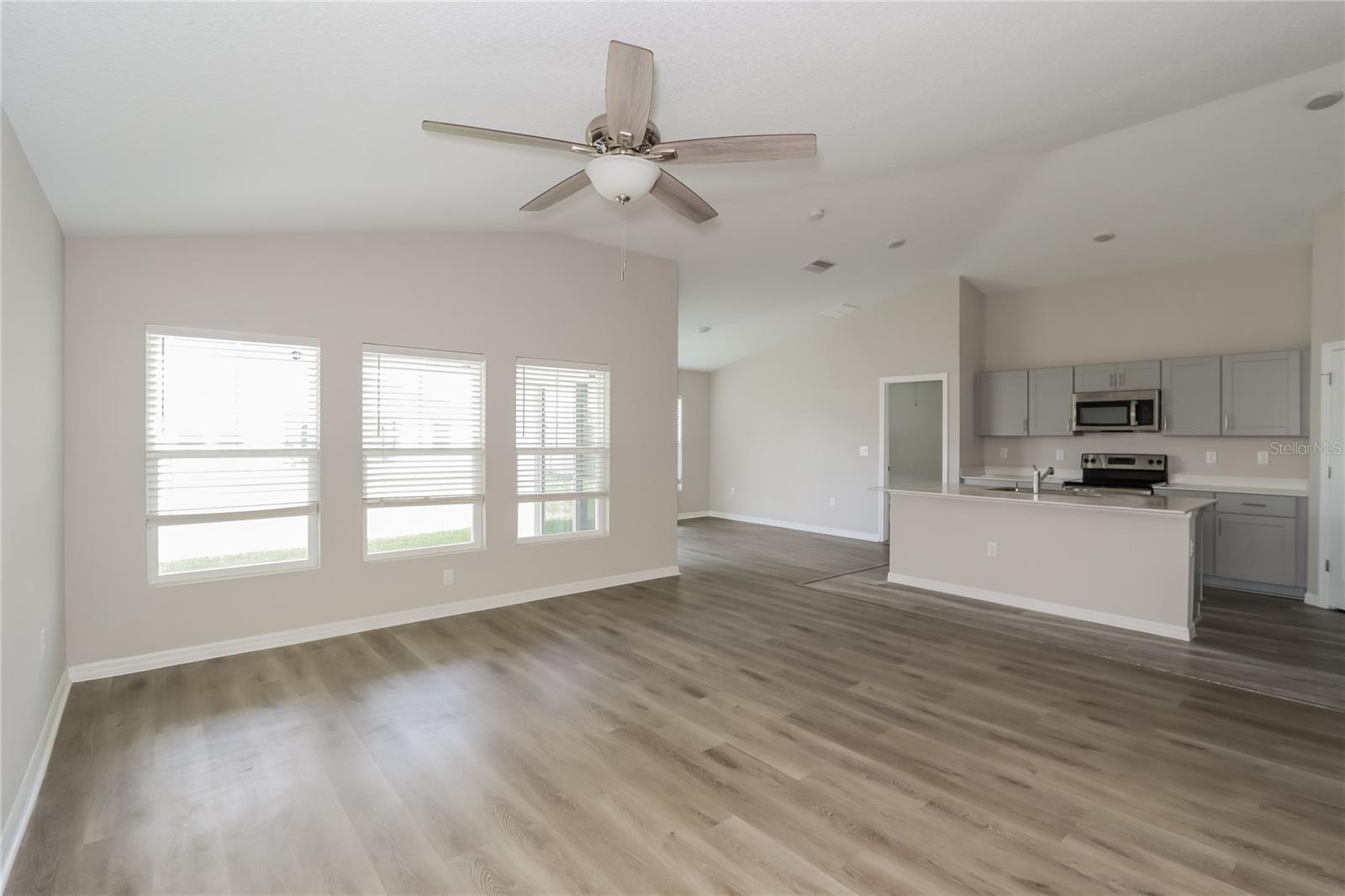 RIVERSTONE PH 2 - Residential Lease