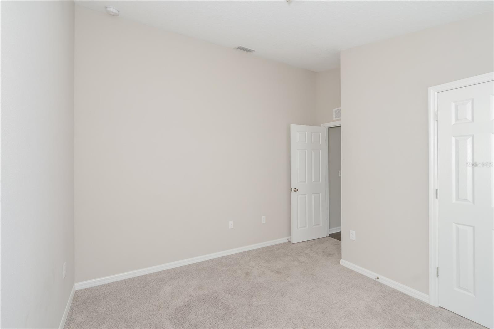 RIVERSTONE PH 2 - Residential Lease