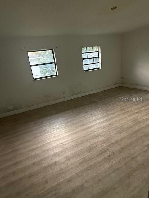 Photo of 225 Ronnie Circle, Orlando, FL 32811 (MLS # O6450364)