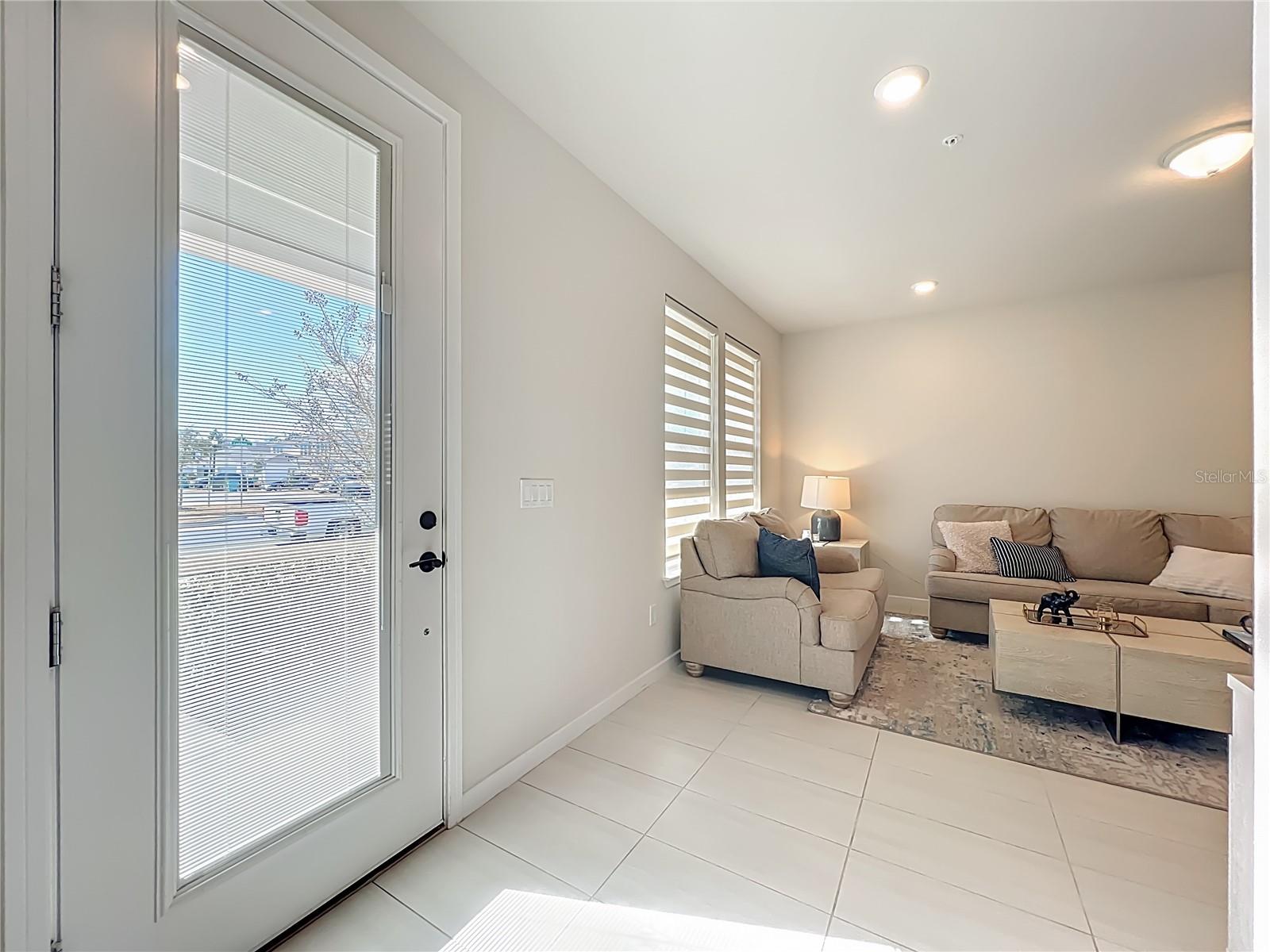 10976 LEAFSHORE LOOP