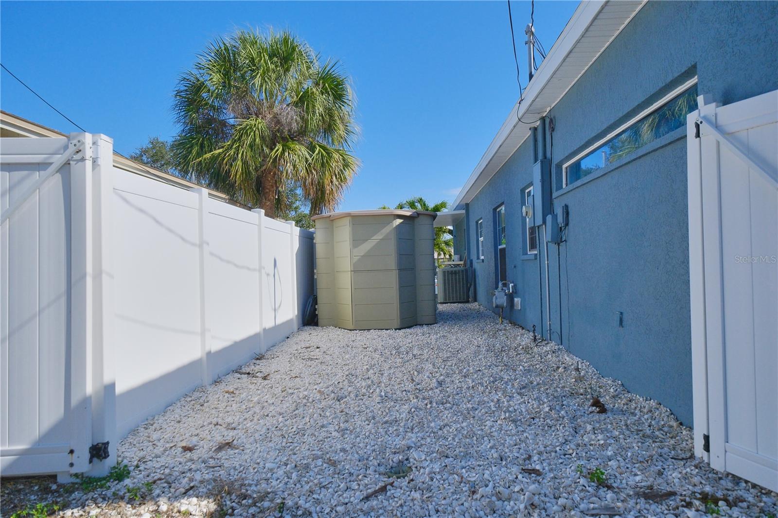 BAYSHORE GARDENS SEC 4 - Residential