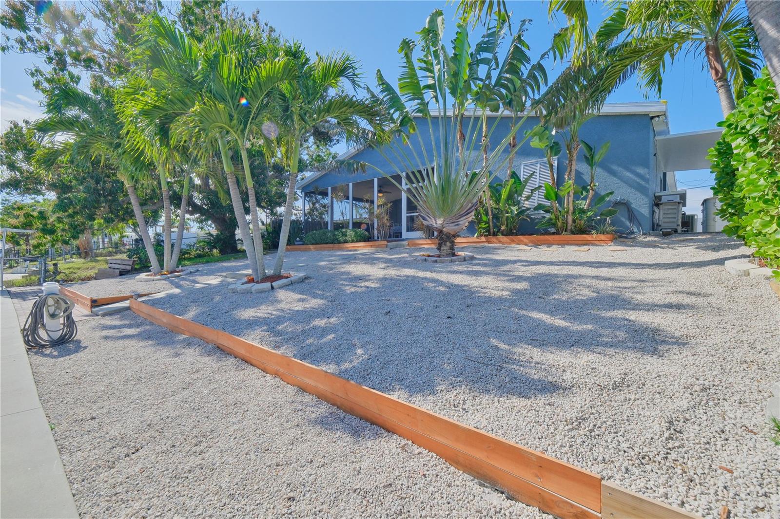 BAYSHORE GARDENS SEC 4 - Residential