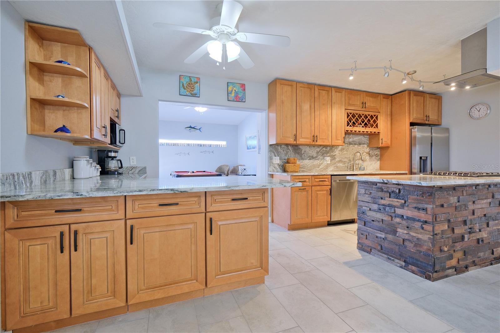 BAYSHORE GARDENS SEC 4 - Residential