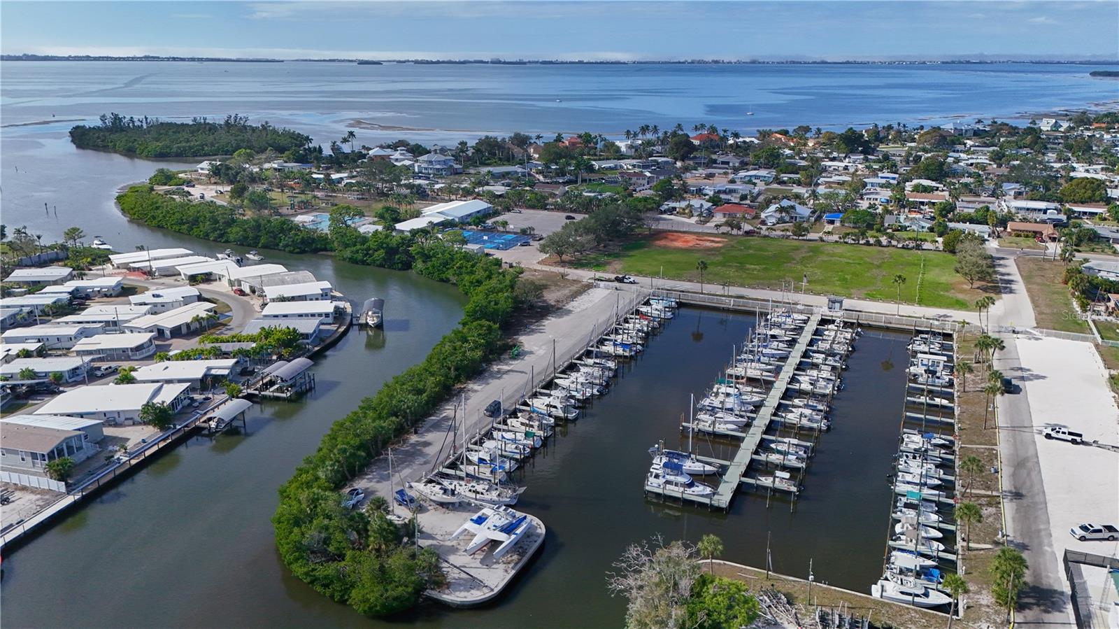 BAYSHORE GARDENS SEC 4 - Residential