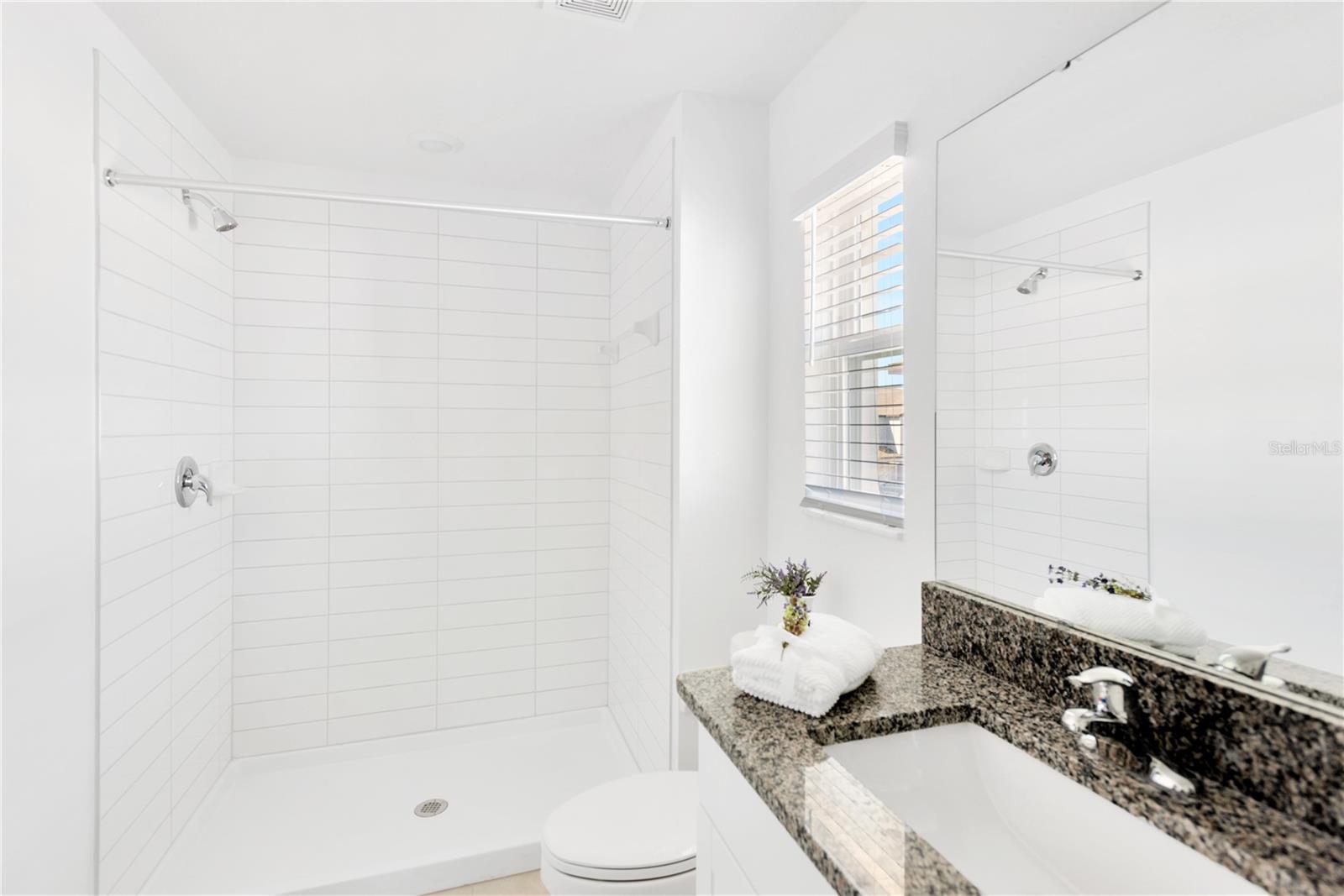 LITTLE LAKE THOMAS - Residential Lease