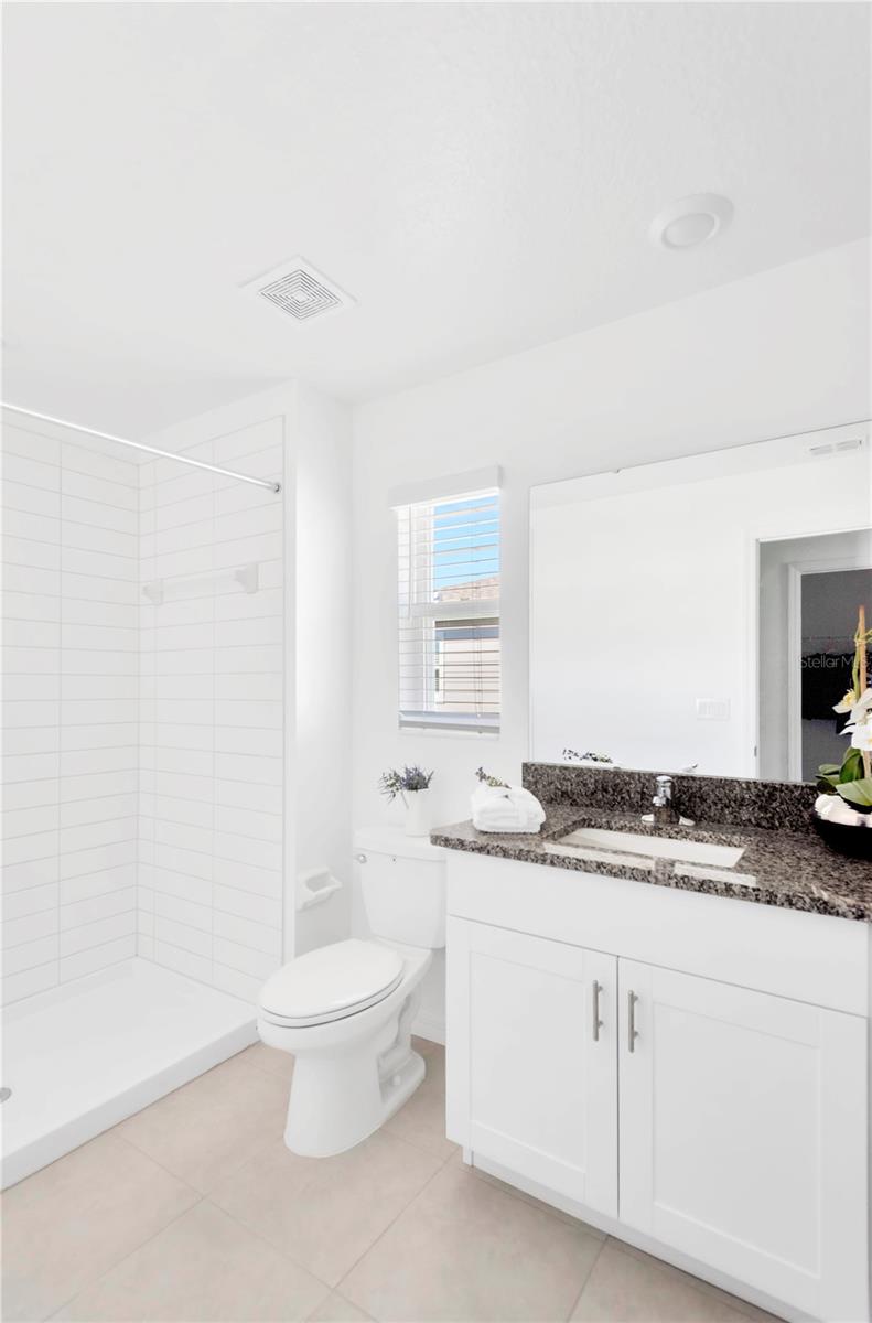 LITTLE LAKE THOMAS - Residential Lease