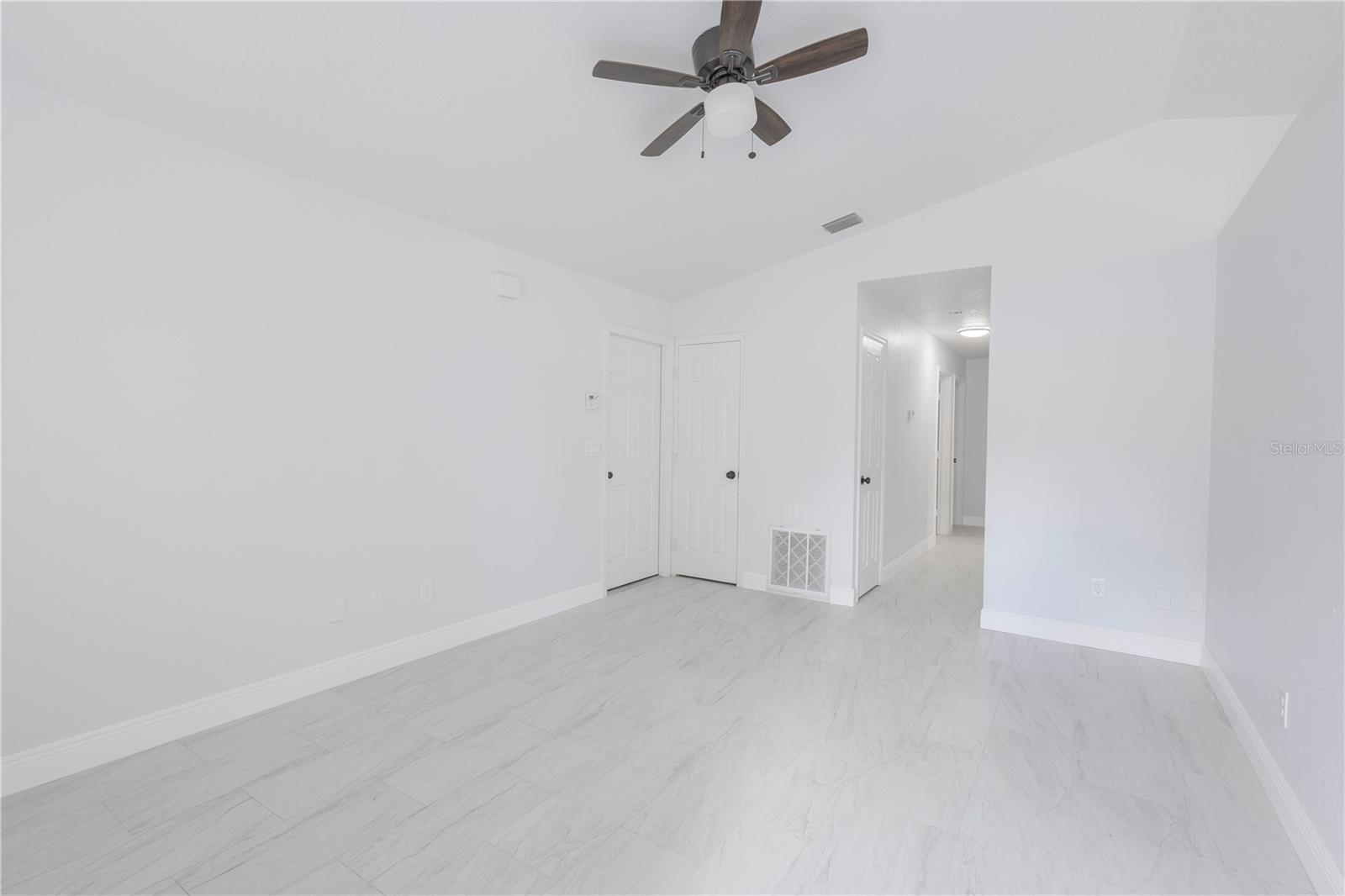 13 N OBSERVATORY DRIVE