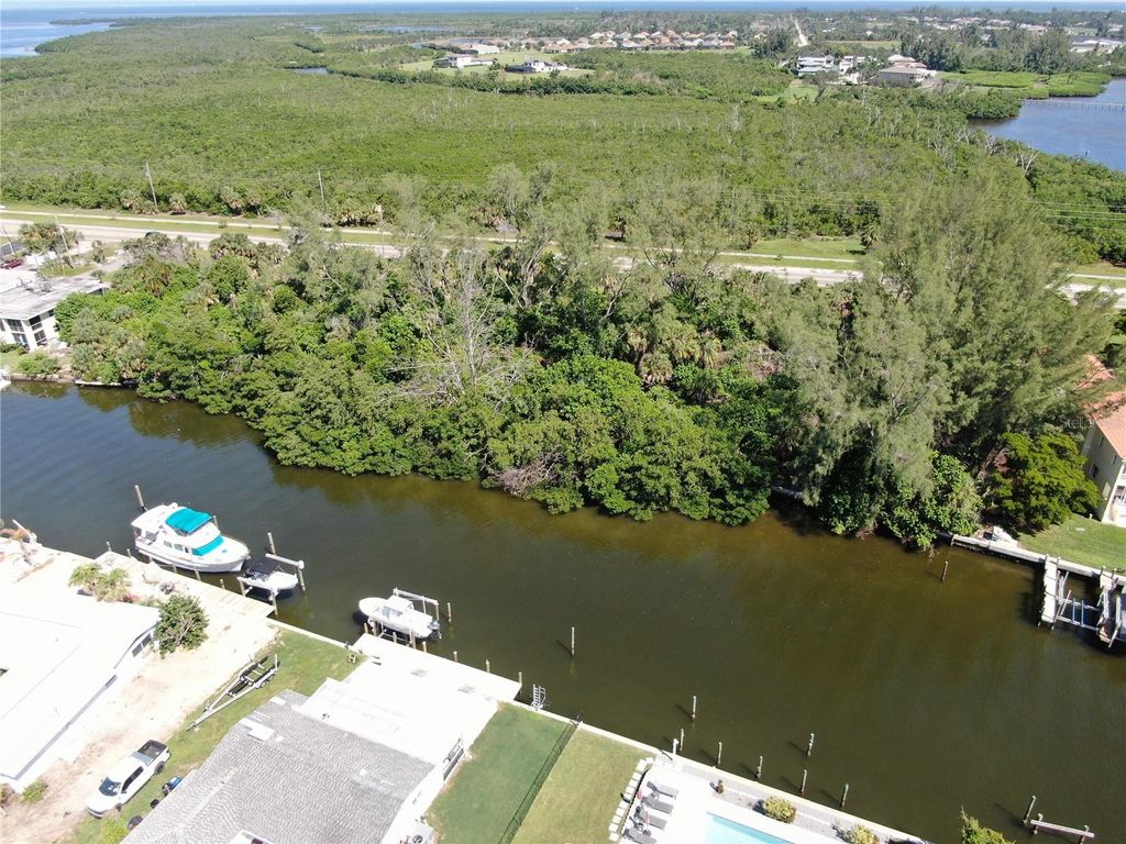 Photo of 10005 W Manatee Avenue W, Bradenton, FL 34209 (MLS # A4666585)