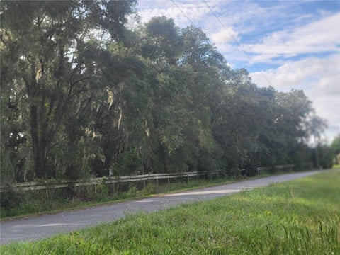 Tiny photo for 7350 SE 181st Court, Morriston, FL 32668 (MLS # OM733277)