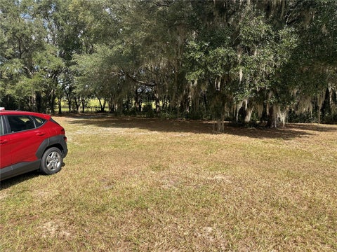 Tiny photo for 7350 SE 181st Court, Morriston, FL 32668 (MLS # OM733277)