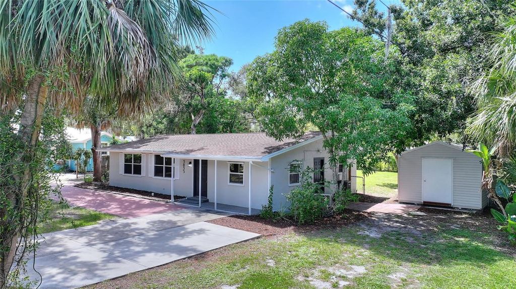 Photo of 3835 Rilma Avenue, Sarasota, FL 34234 (MLS # A4667116)