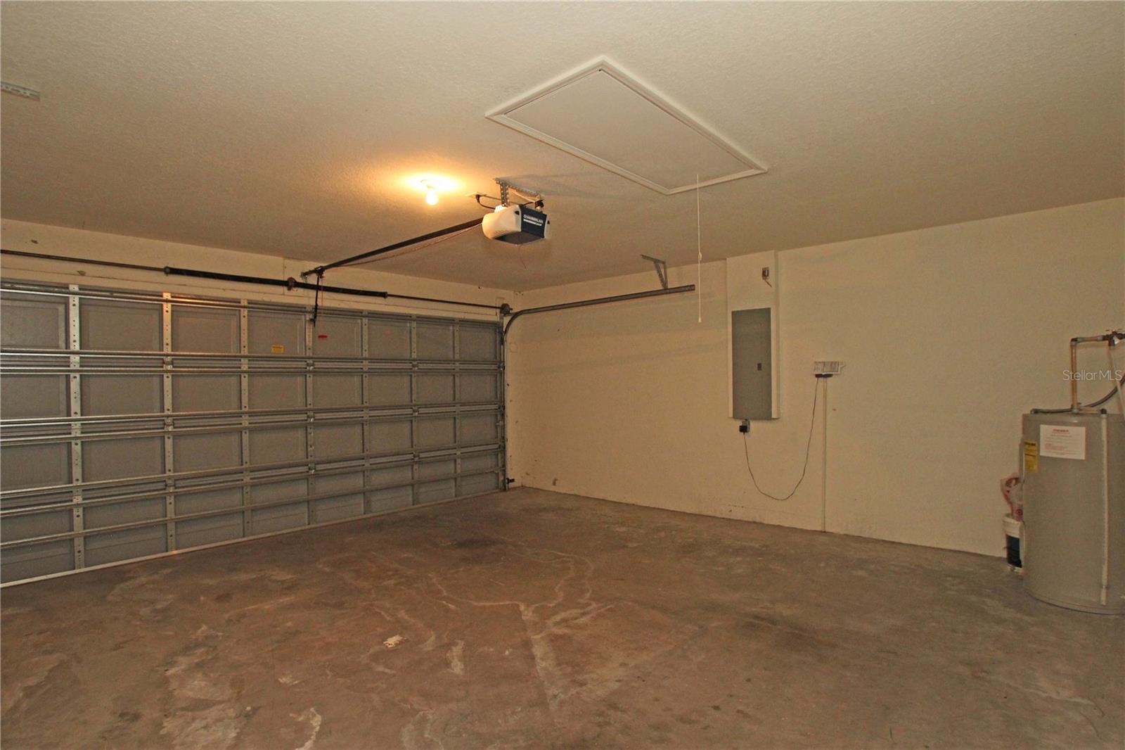 TWIN LAKES AT CHRISTINA - Residential