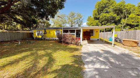 Photo of 12344 SE 128th Court, Ocklawaha, FL 32179 (MLS # O6296923)