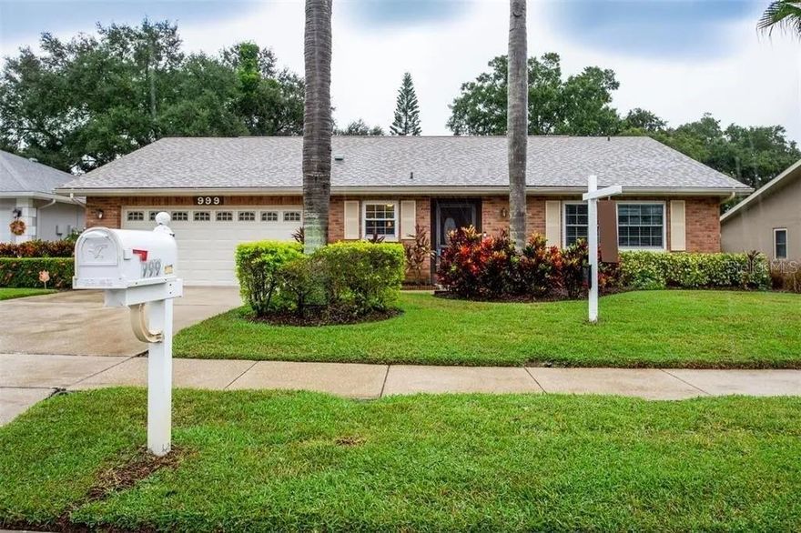 3 BEDROOMS 2 BATHROOMS FL 34684