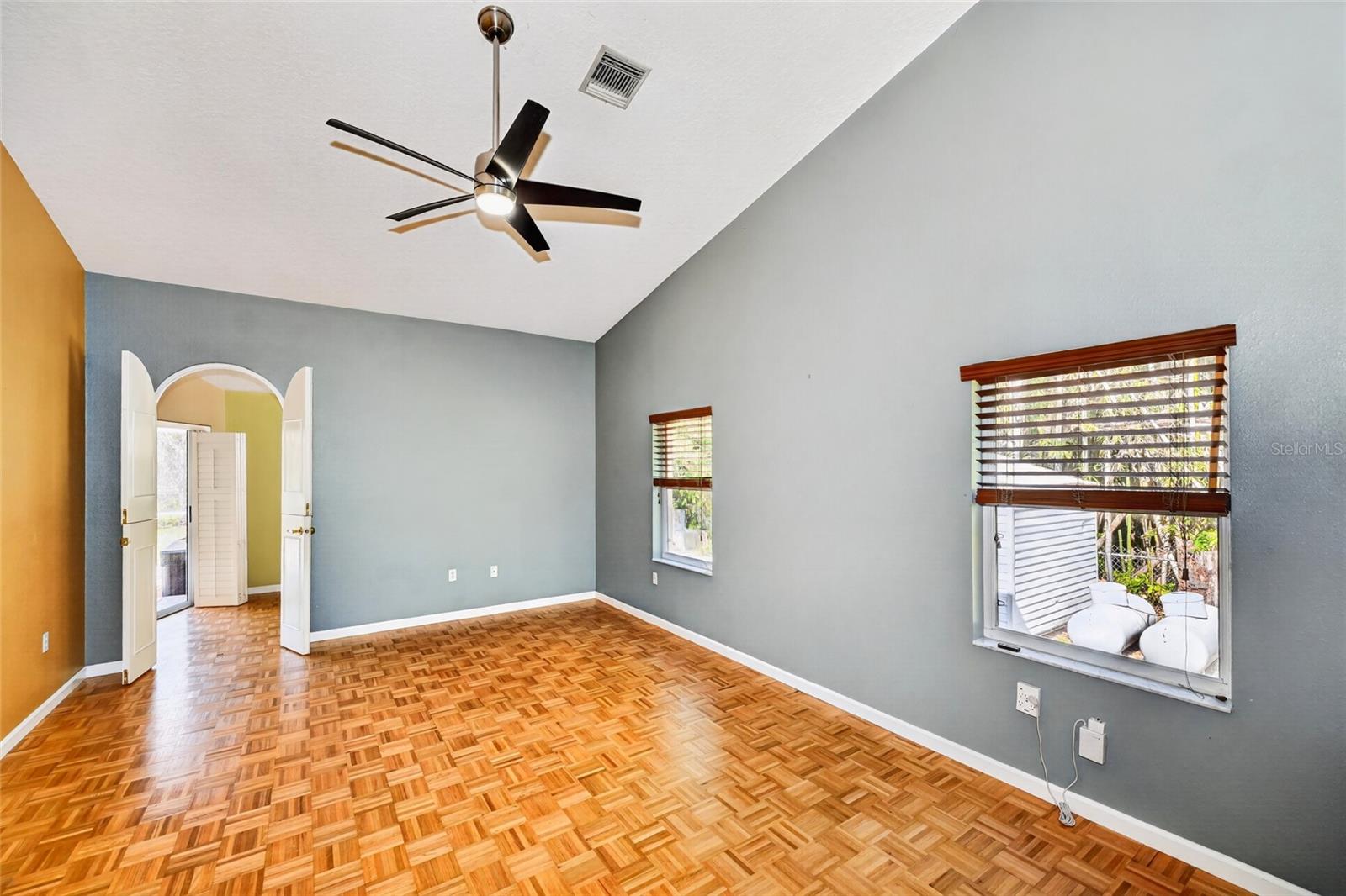 LAKEWOOD - Residential