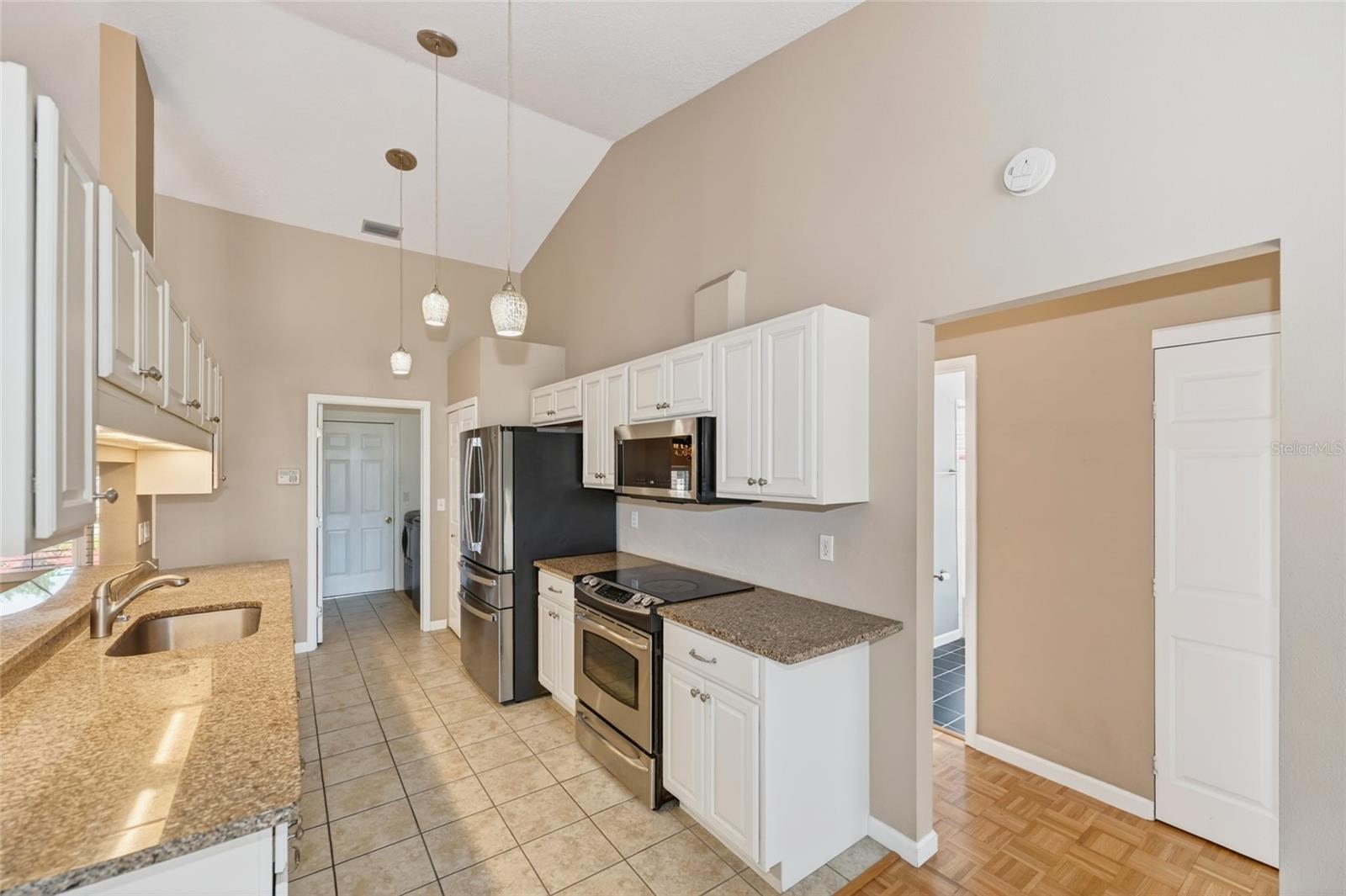 LAKEWOOD - Residential