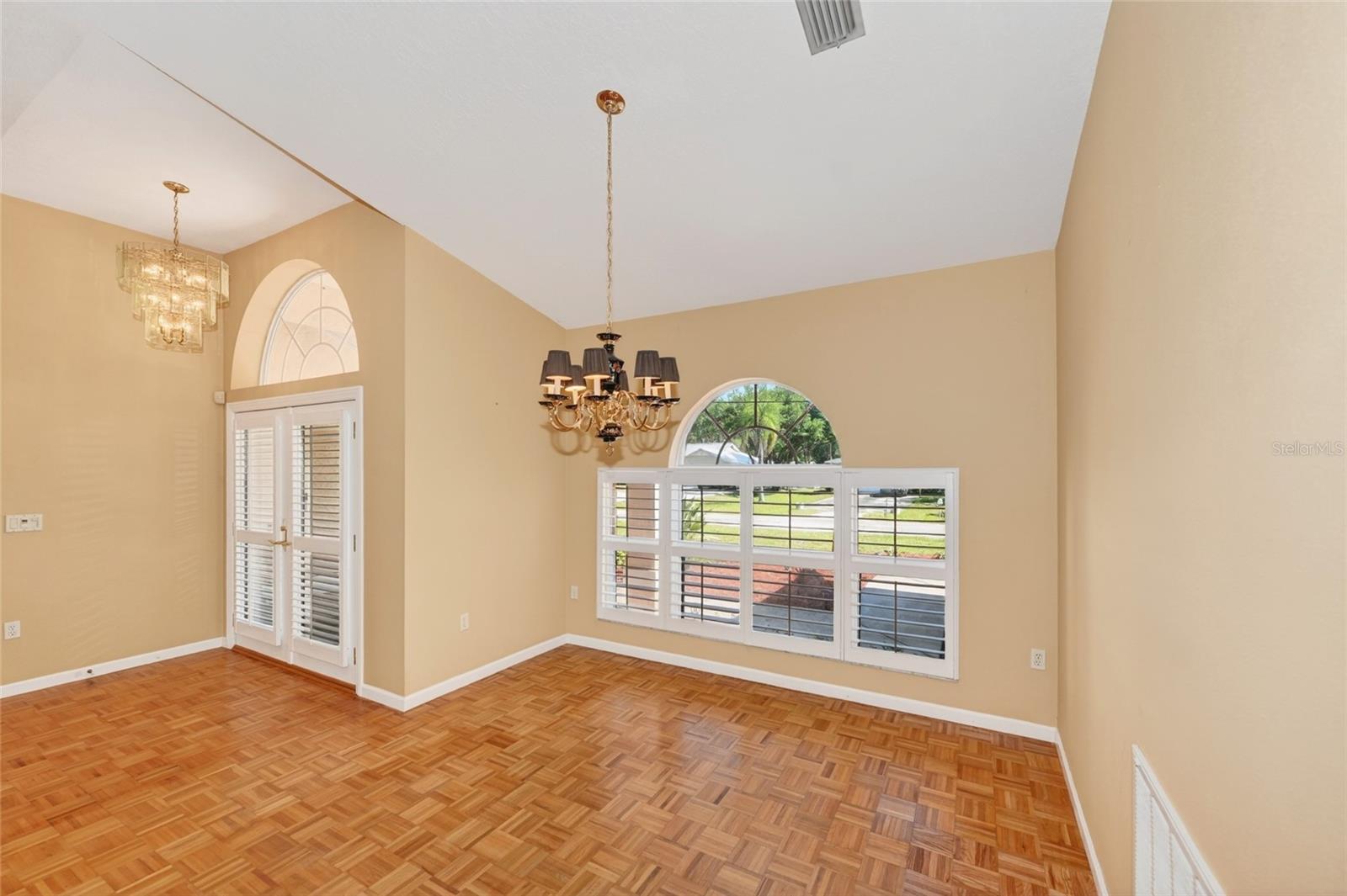 LAKEWOOD - Residential