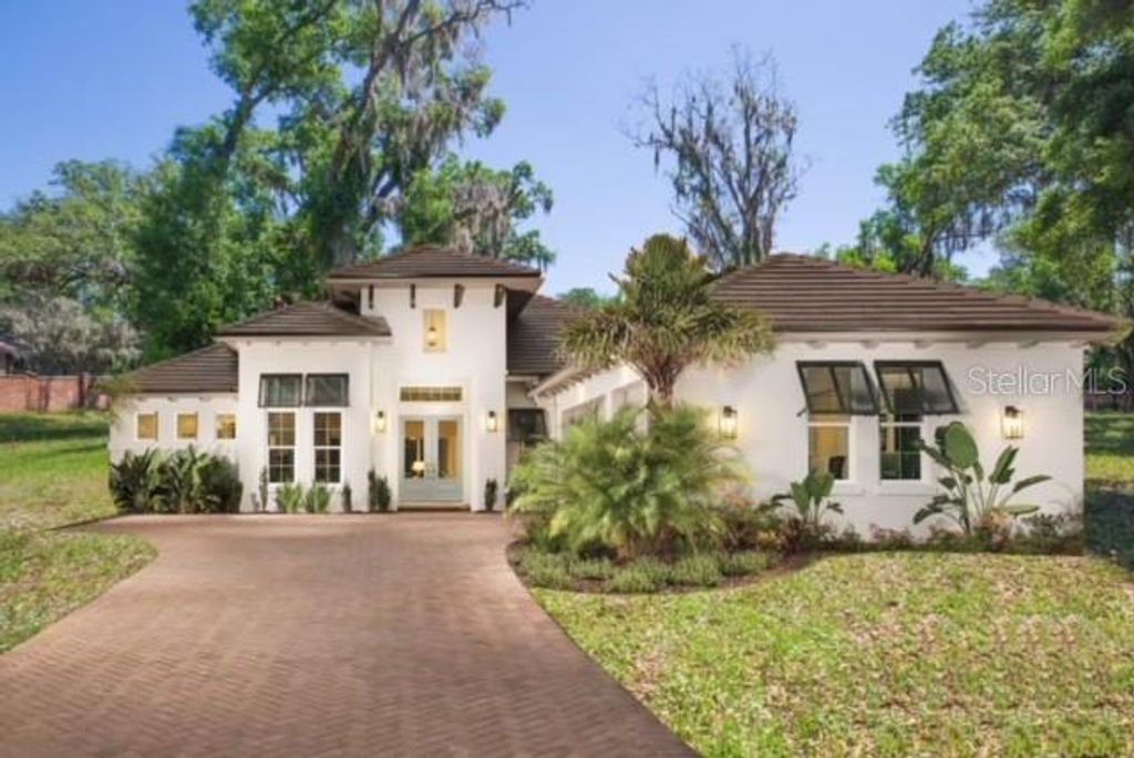 Photo of 7810 Terrace Oaks Court, Temple Terrace, FL 33617 (MLS # T3485756)