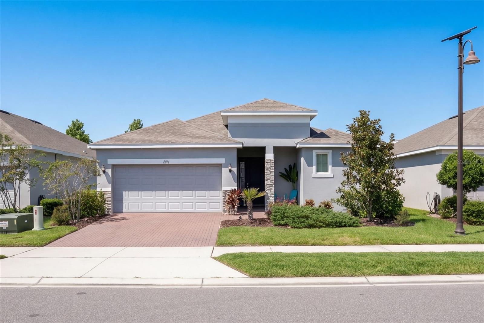 2913 BLUESTEM LANE