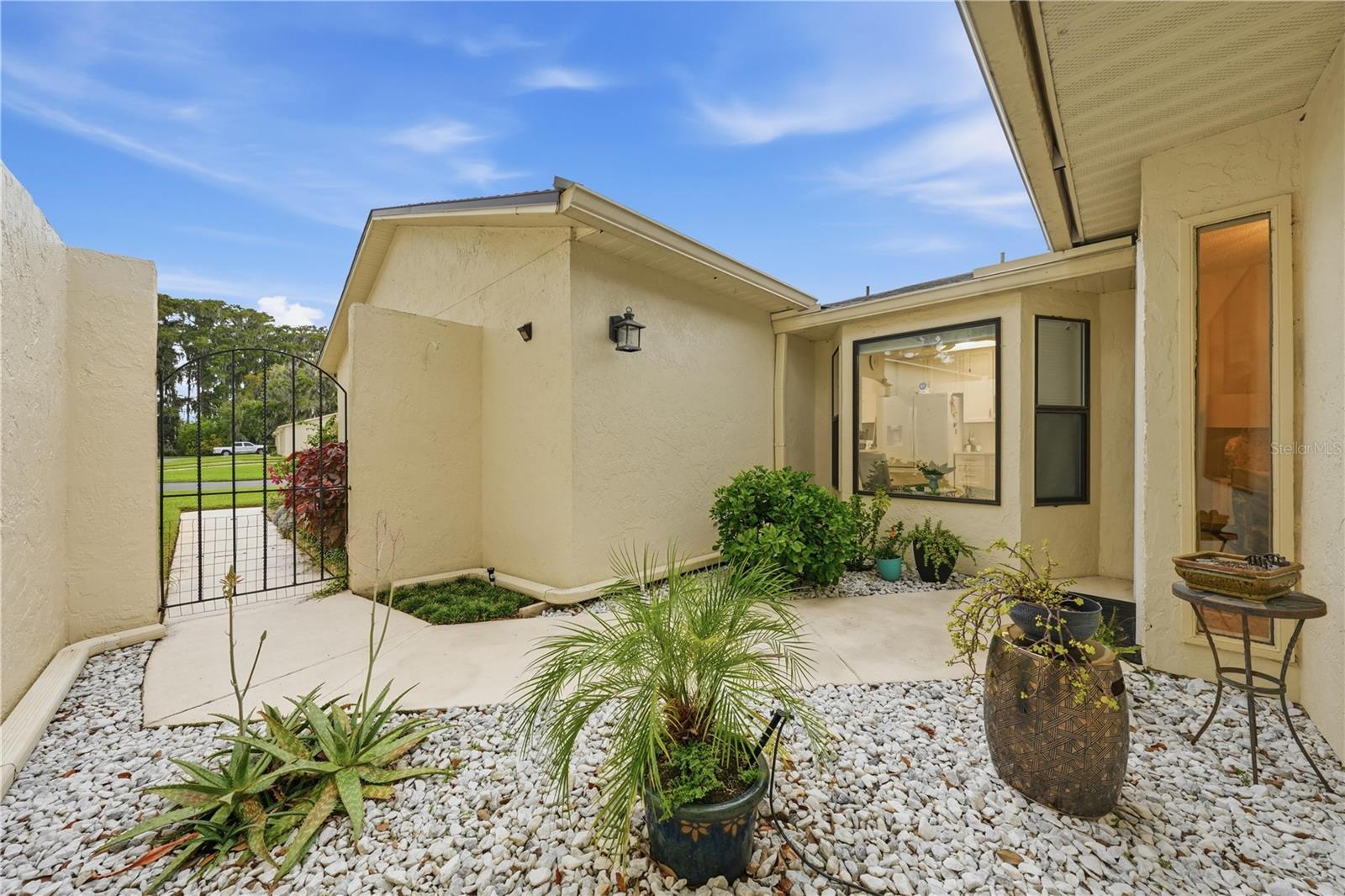 2226 CYPRESS COVE DRIVE