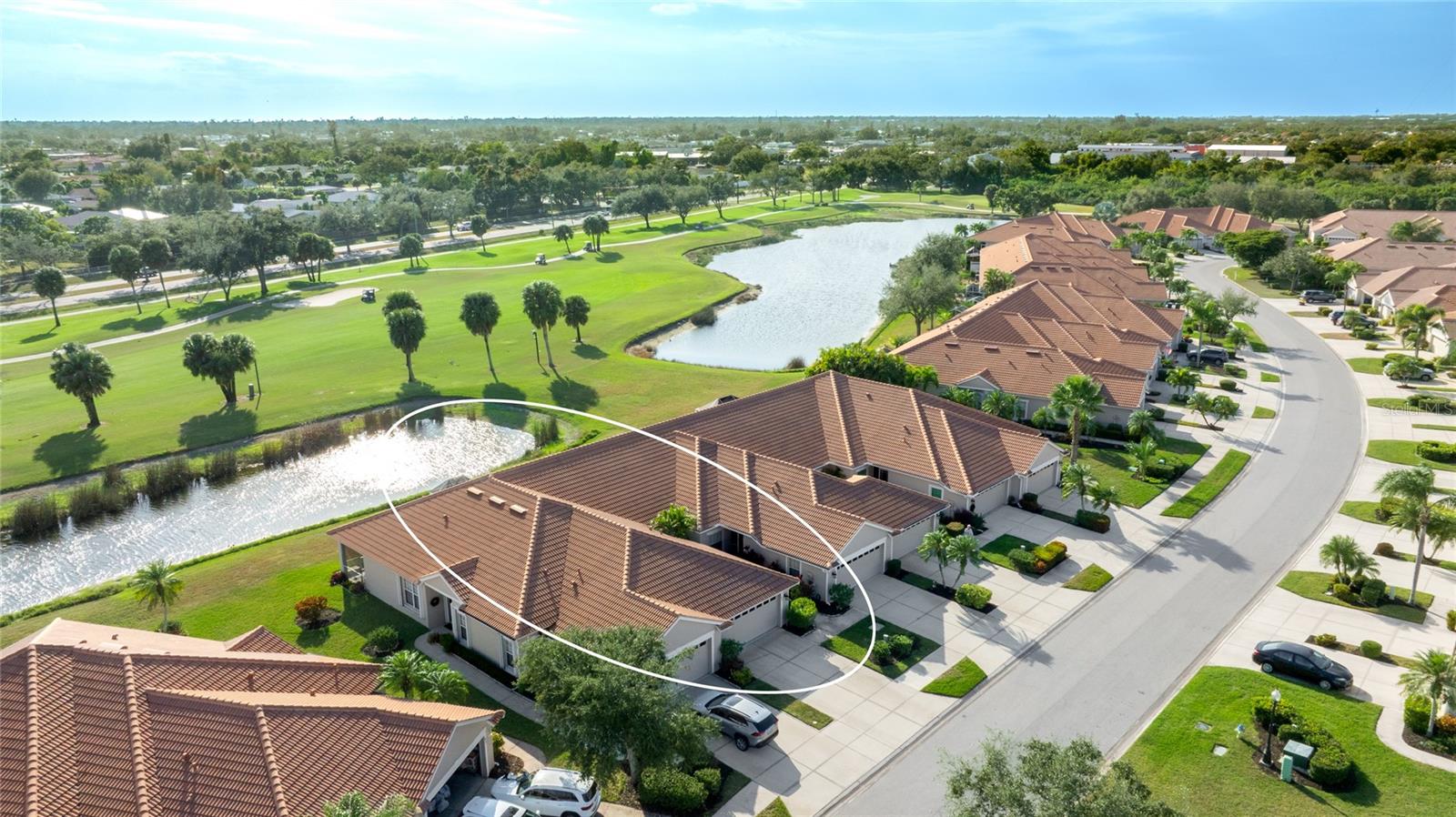 PELICAN POINTE GOLF & COUNTRY CLUB - Residential