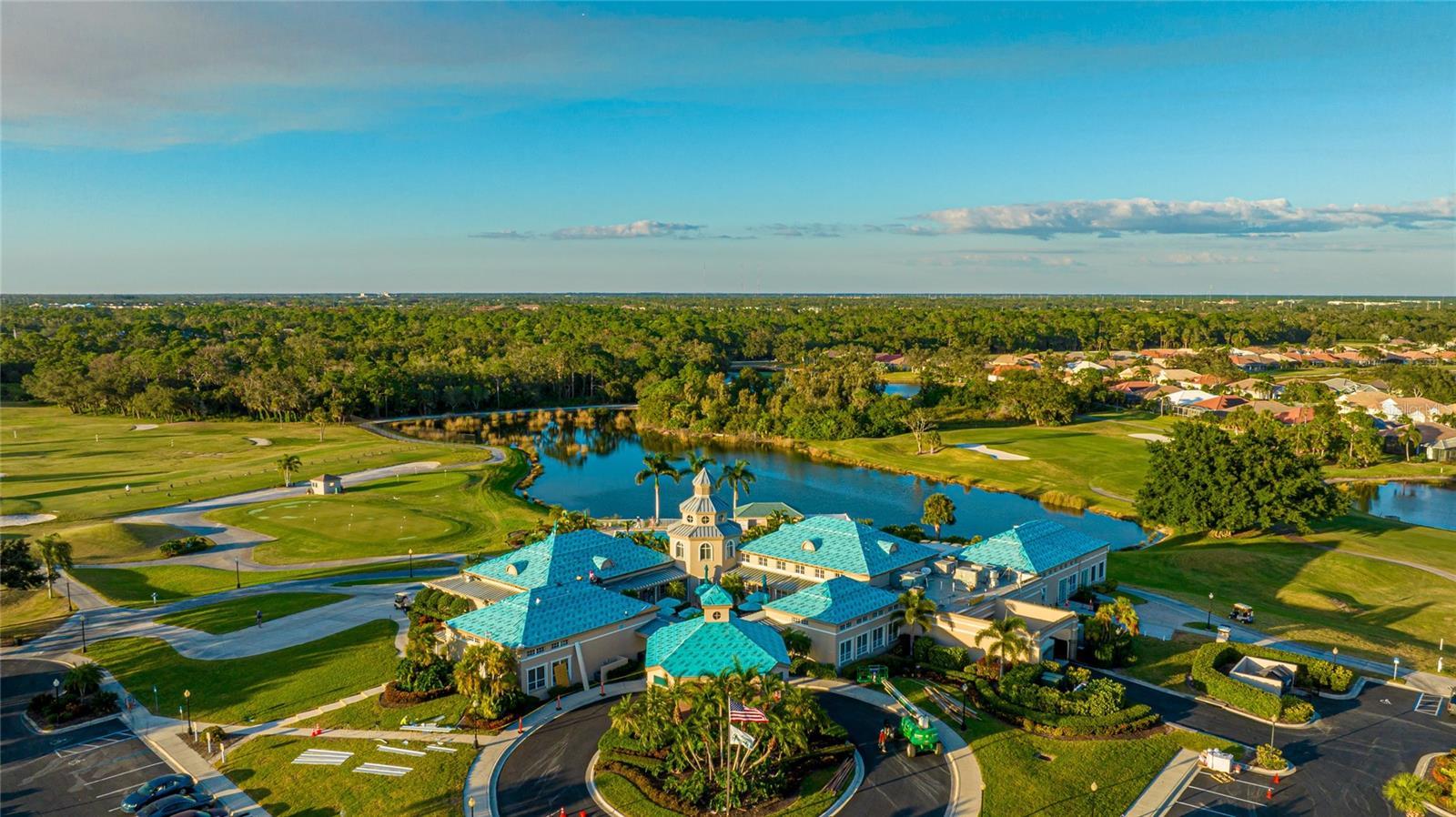 PELICAN POINTE GOLF & COUNTRY CLUB - Residential