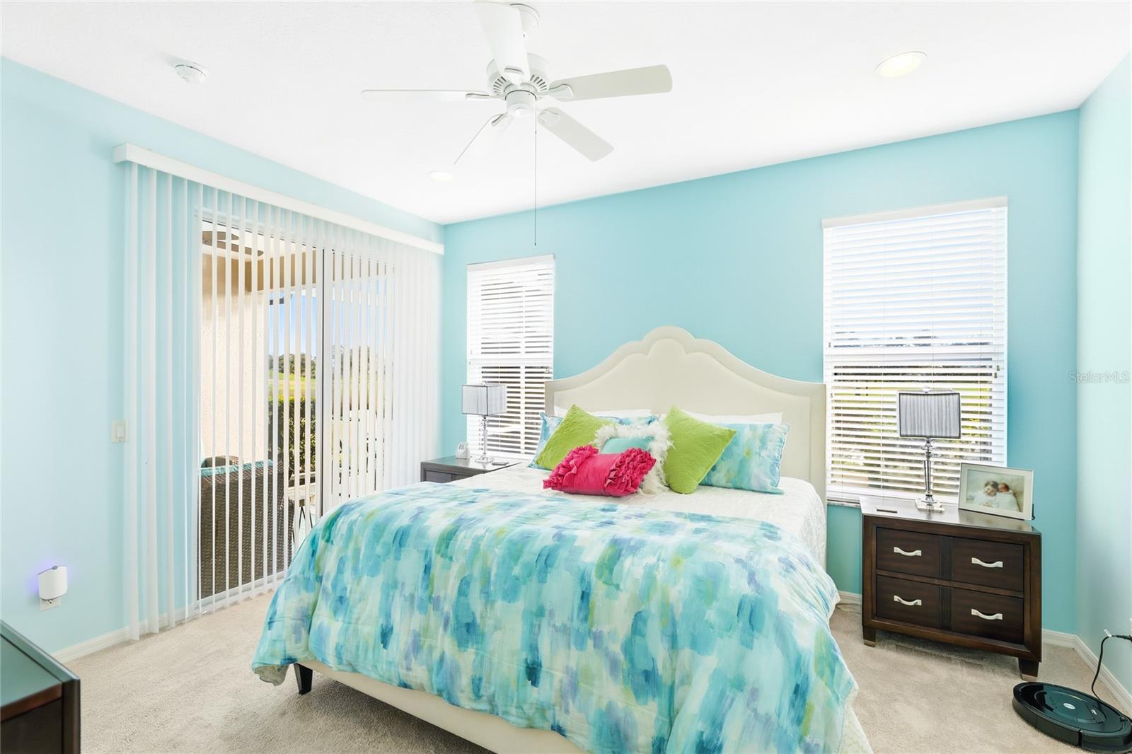 PELICAN POINTE GOLF & COUNTRY CLUB - Residential