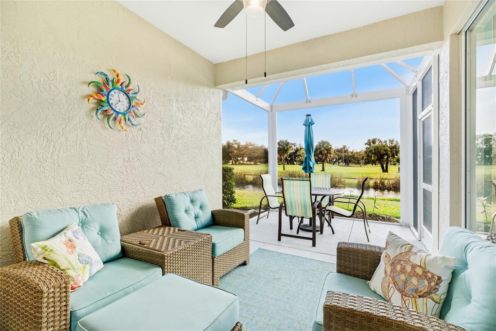 PELICAN POINTE GOLF & COUNTRY CLUB - Residential