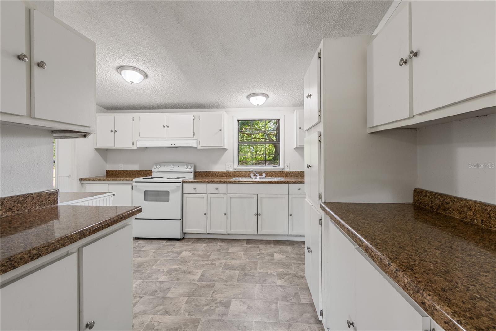 LAKE WEIR HEIGHTS - Residential