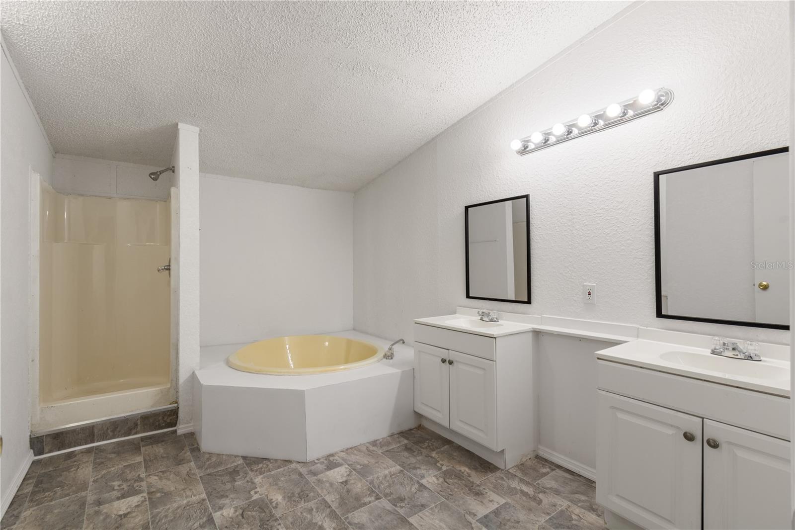 LAKE WEIR HEIGHTS - Residential