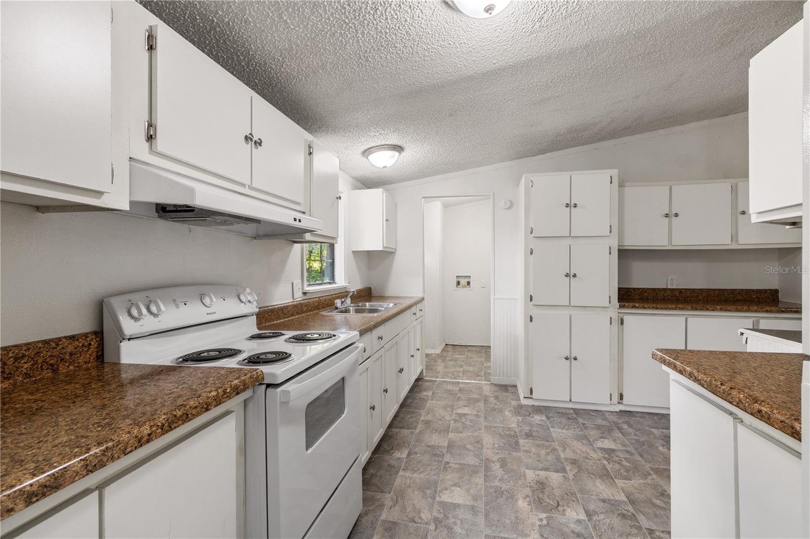 LAKE WEIR HEIGHTS - Residential