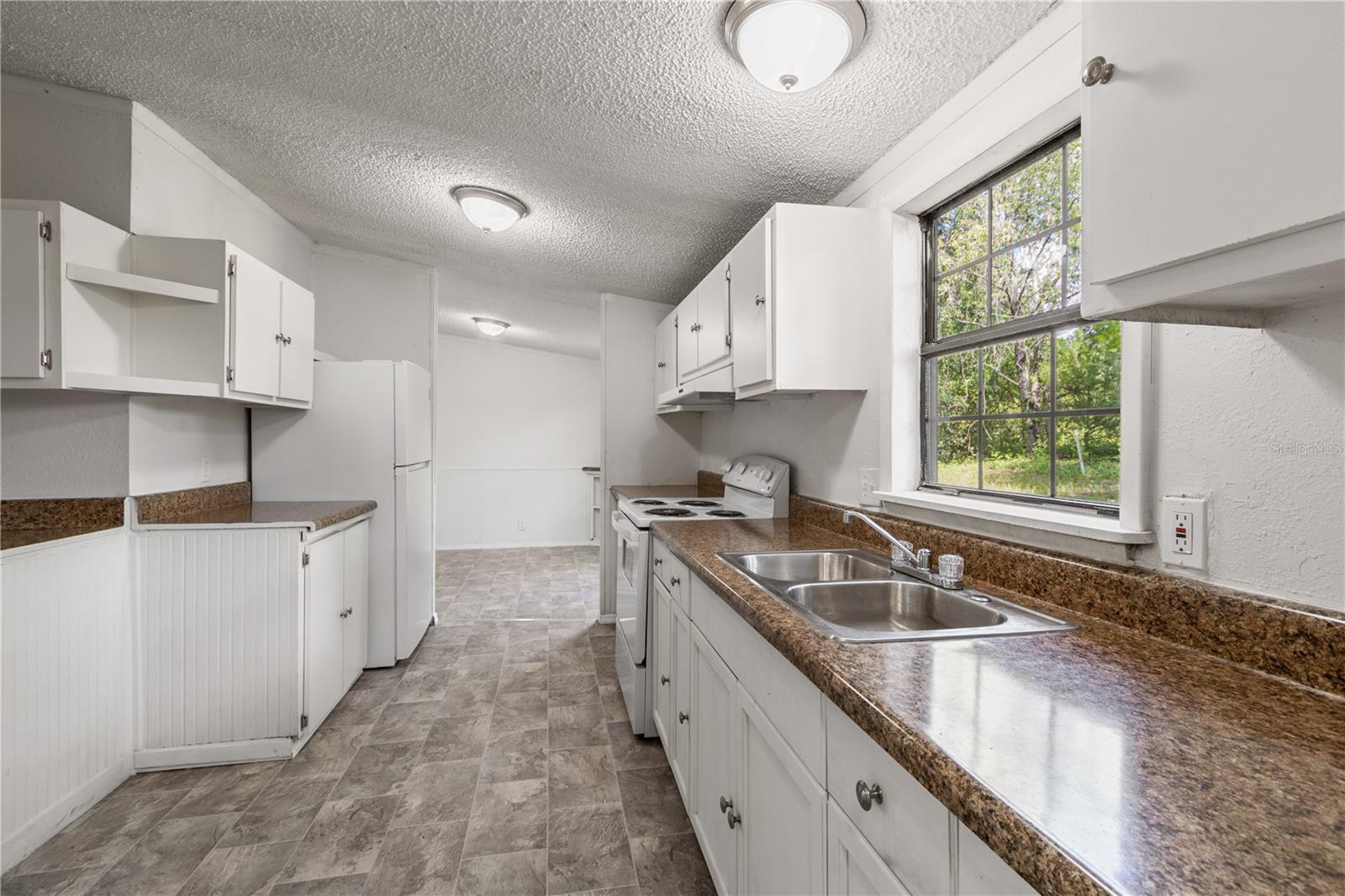 LAKE WEIR HEIGHTS - Residential