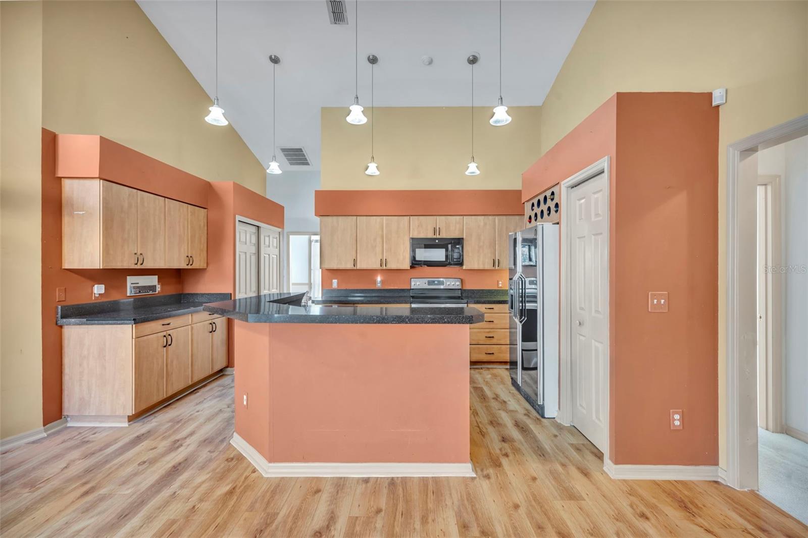 HOWELL CREEK PARK PH 1 - Residential