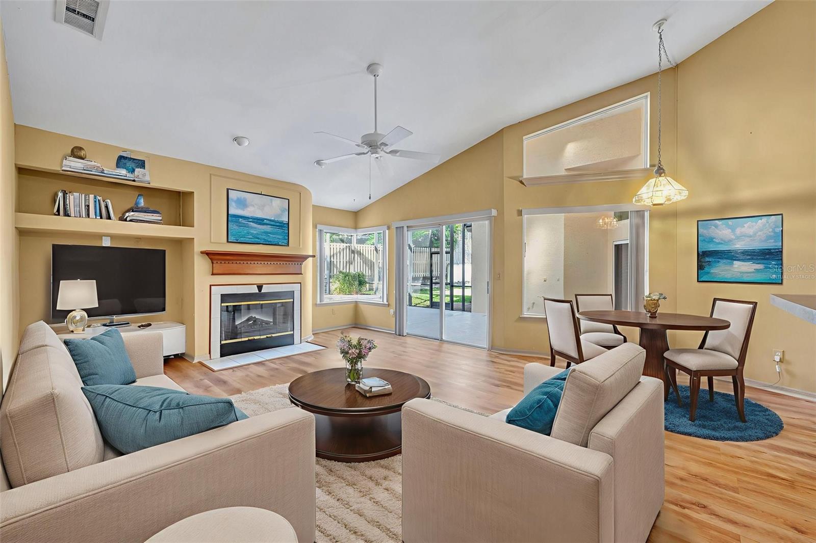 HOWELL CREEK PARK PH 1 - Residential