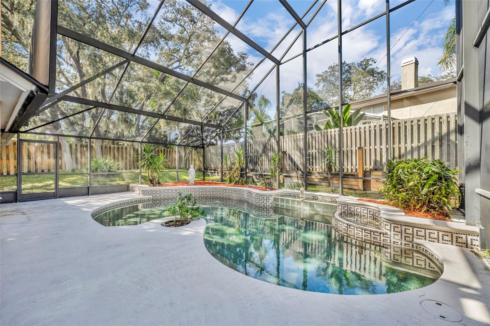 HOWELL CREEK PARK PH 1 - Residential