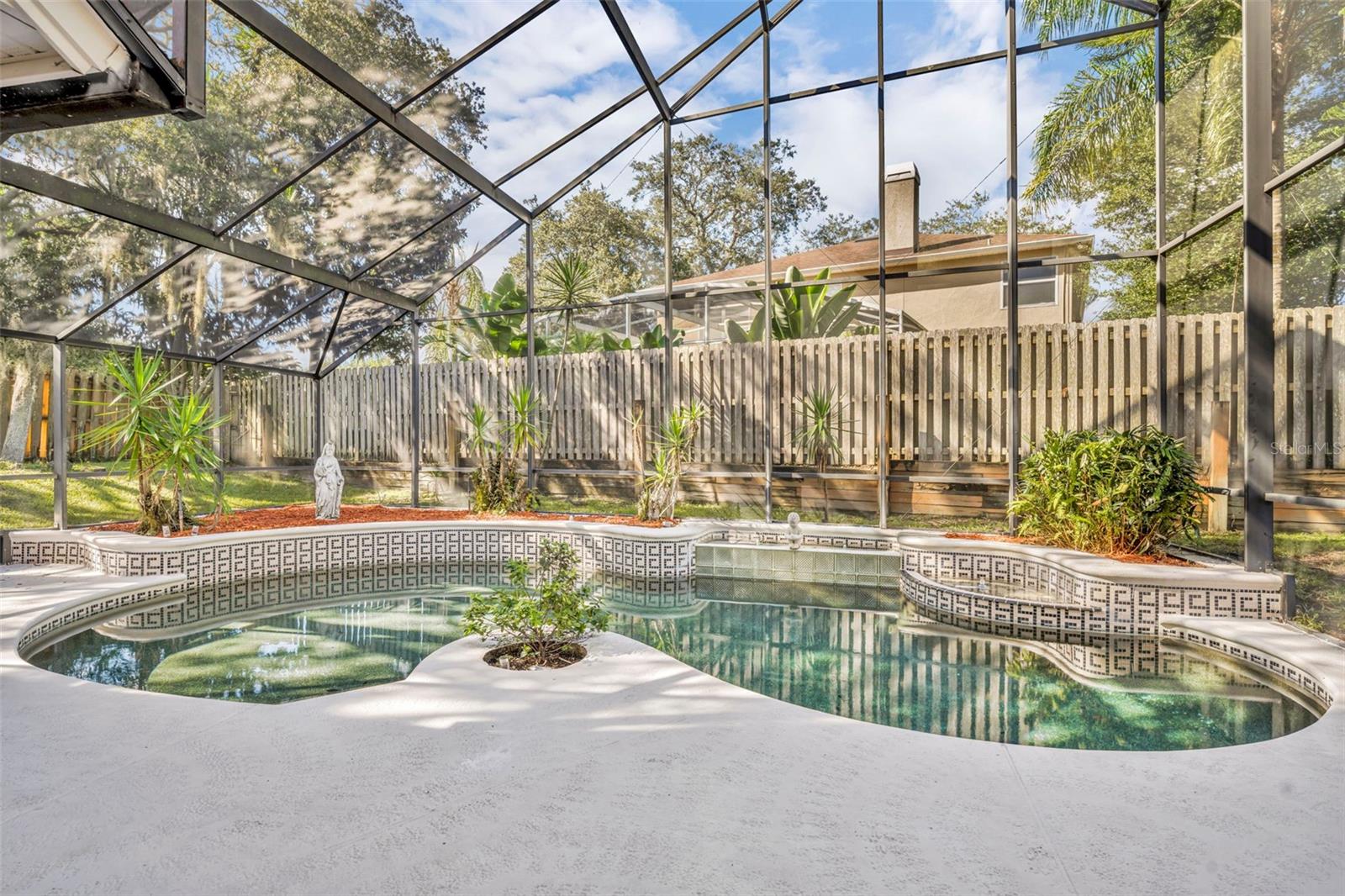 HOWELL CREEK PARK PH 1 - Residential