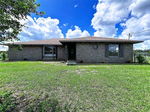 Photo of 4129 Fox Ridge Boulevard, Wesley Chapel, FL 33543 (MLS # TB8548750)